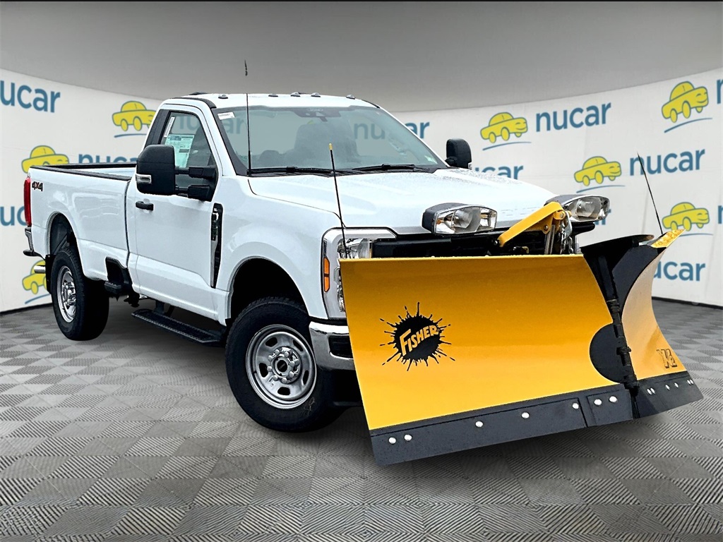2026 Ford F-350 Super Duty XL's photo