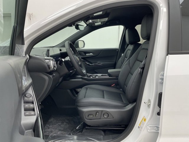 2026 Chevrolet Equinox LT photo 7