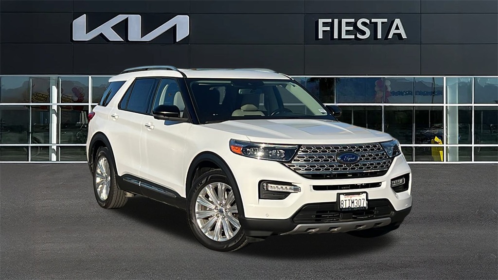 2021 Ford Explorer Limited's photo