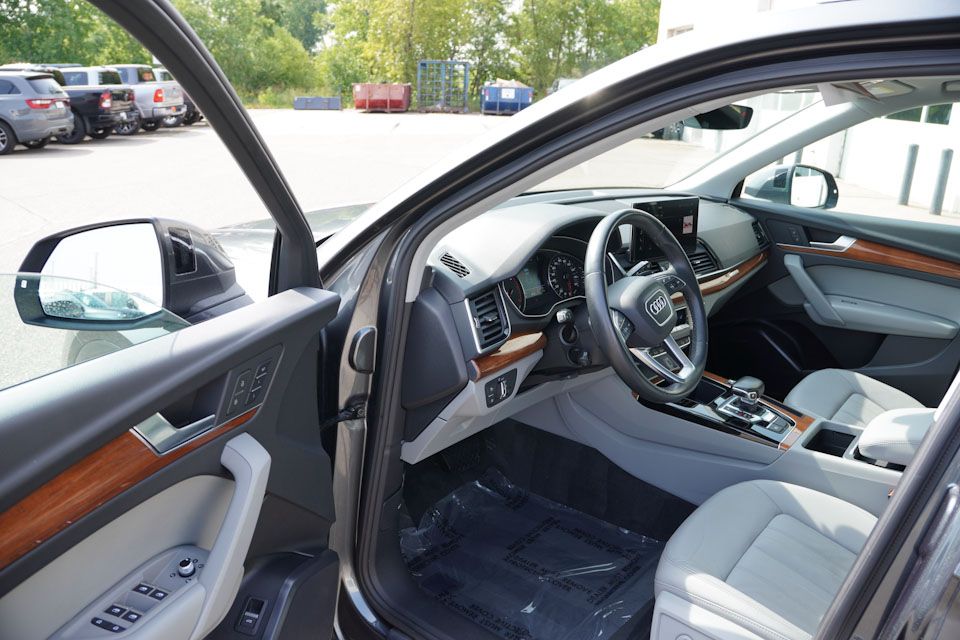 2022 Audi Q5 45 S line Premium photo 14