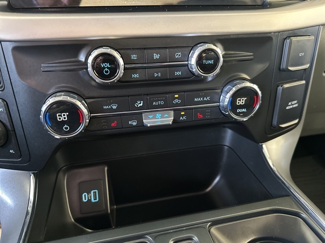 2021 Ford F-150 XLT photo 21