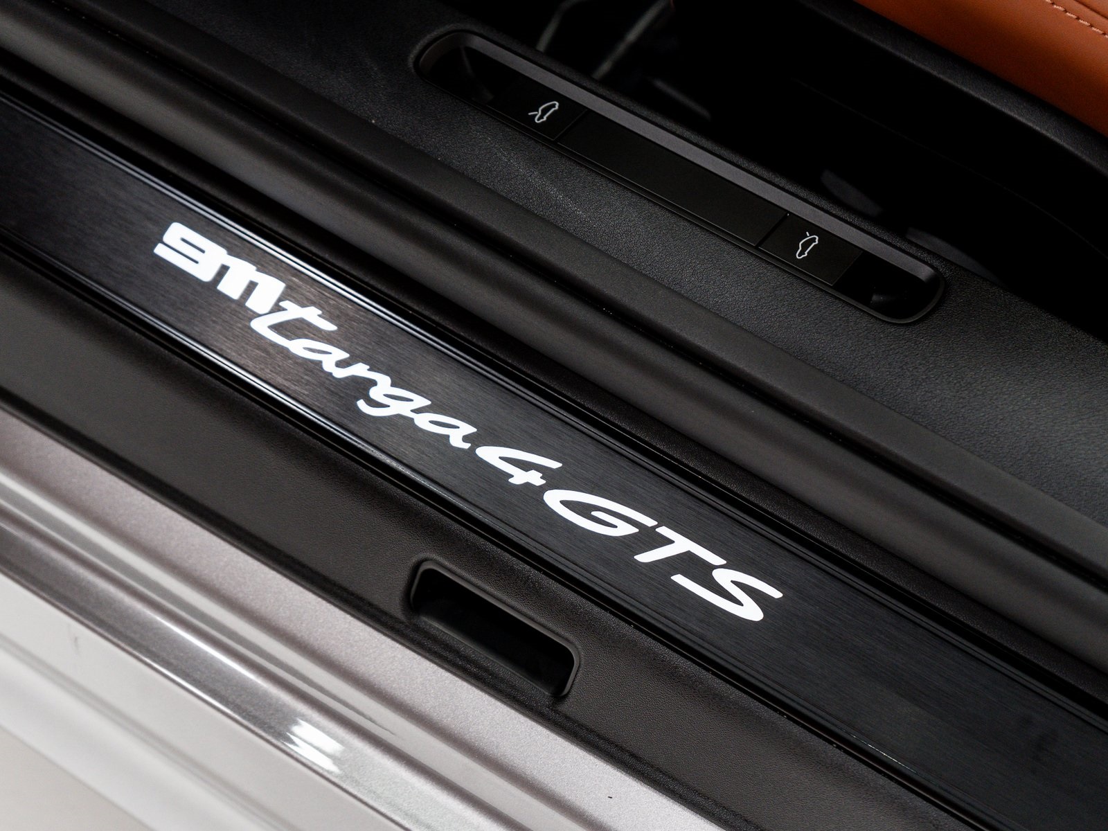 2025 Porsche 911 Targa 4 GTS photo 21