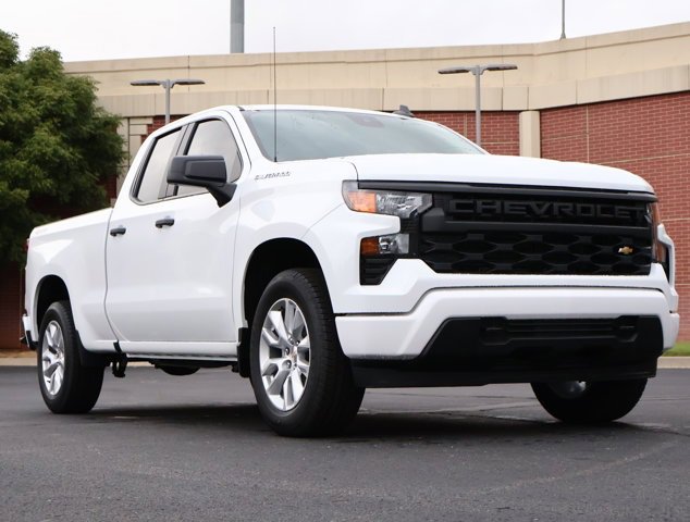 2026 Chevrolet Silverado 1500 Custom's photo