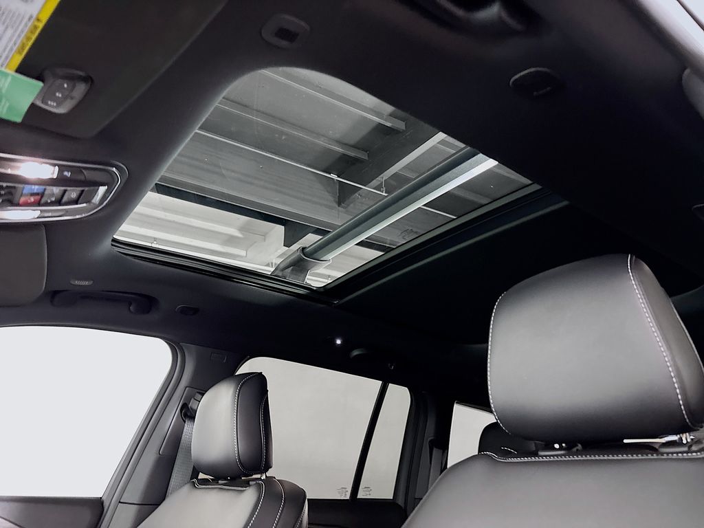 2024 Jeep Grand Cherokee Limited photo 18