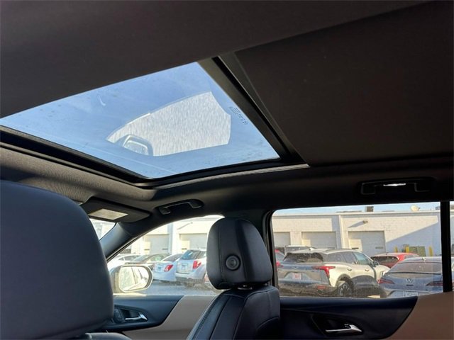 2026 Chevrolet Equinox ACTIV photo 2