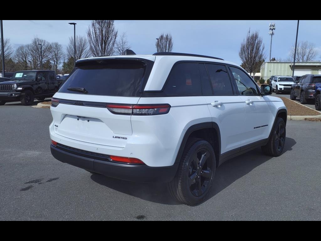 2025 Jeep Grand Cherokee Limited photo 20