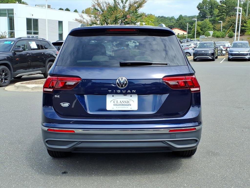 2023 Volkswagen Tiguan SE photo 18