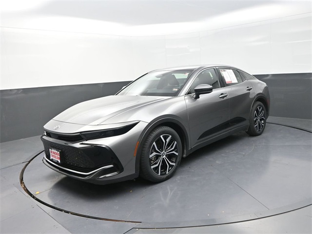 2023 Toyota Crown XLE photo 3