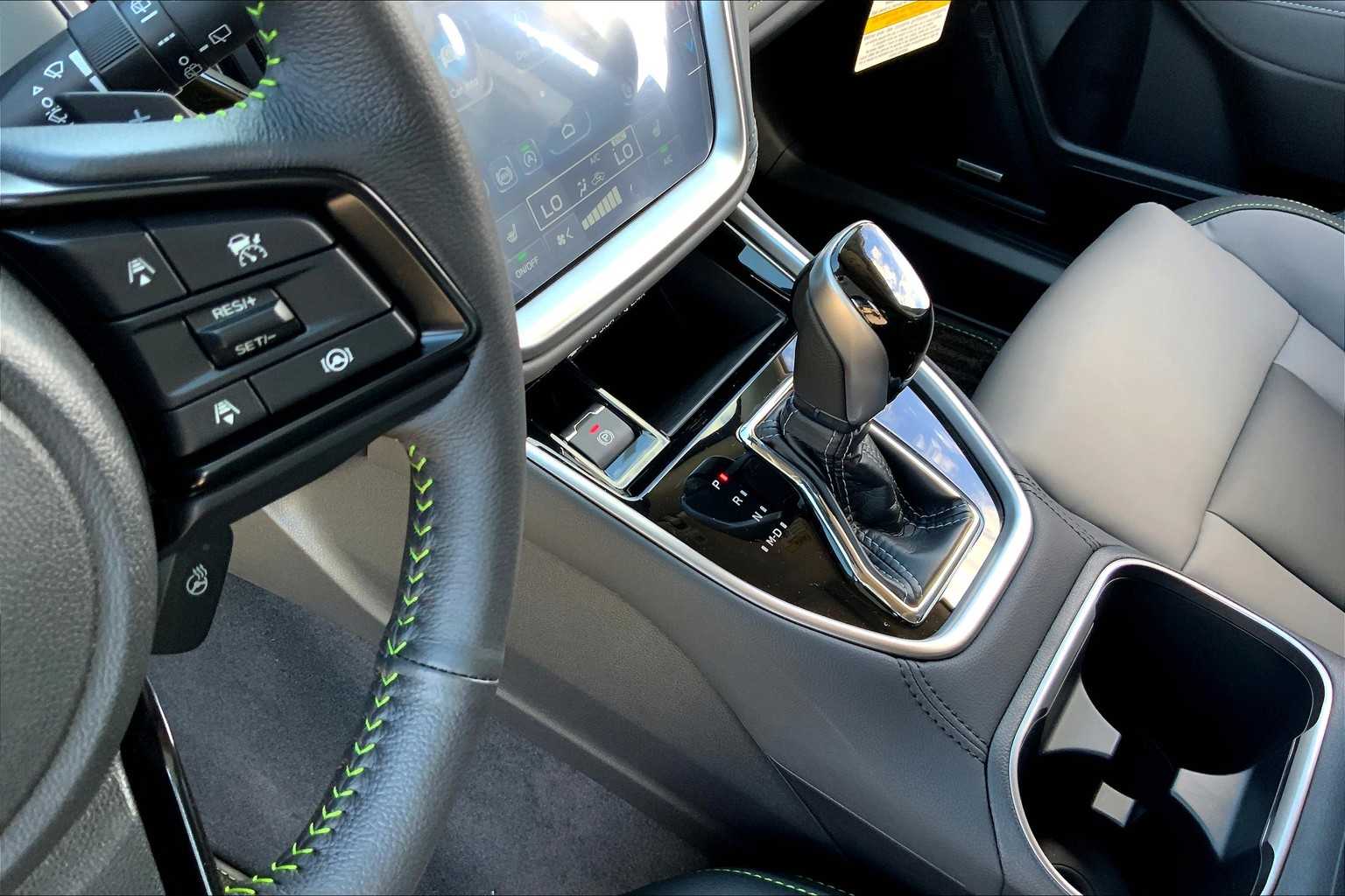 2025 Subaru Outback Onyx Edition XT photo 7