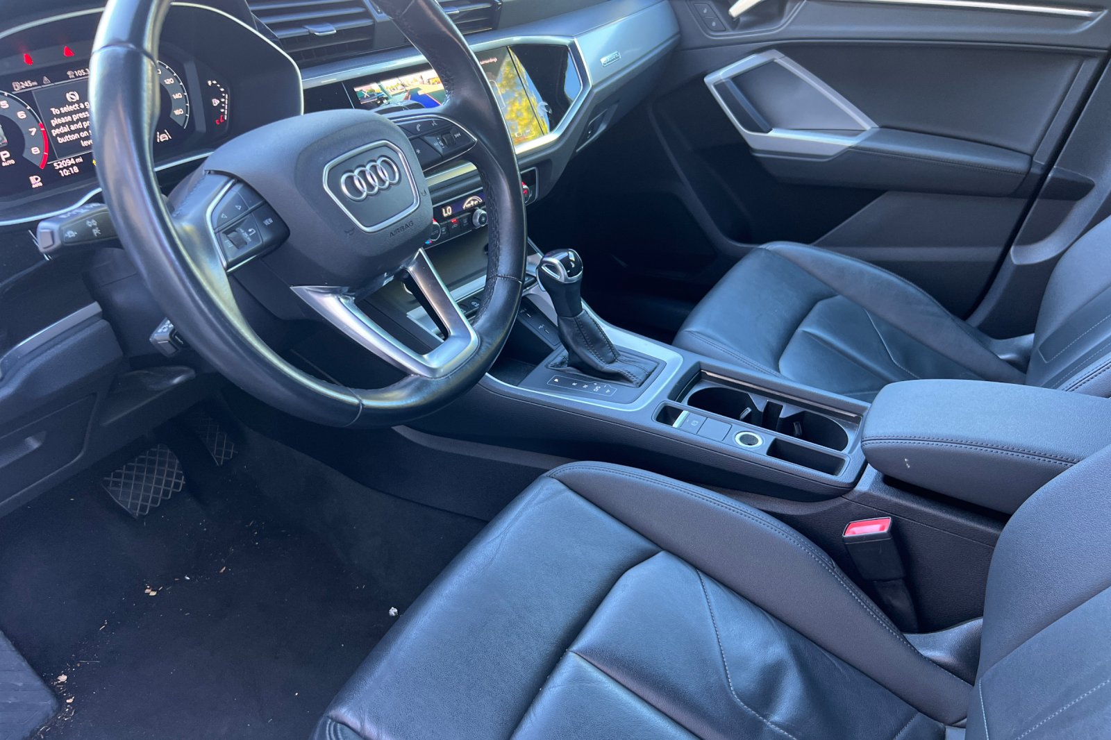 2023 Audi Q3 S line Premium photo 6