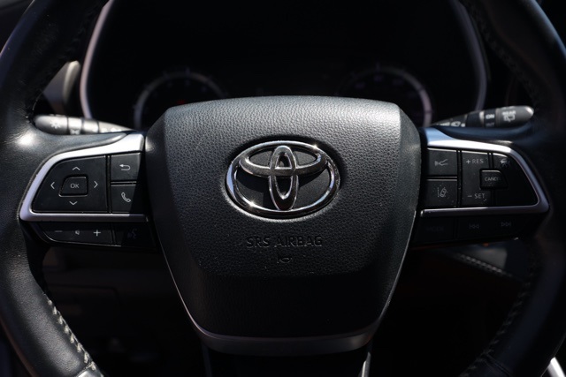 2022 Toyota Highlander XLE photo 22