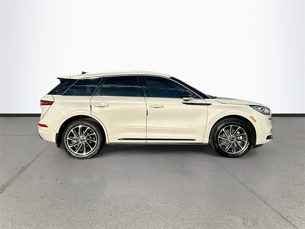 2022 Lincoln Corsair Grand Touring photo 8