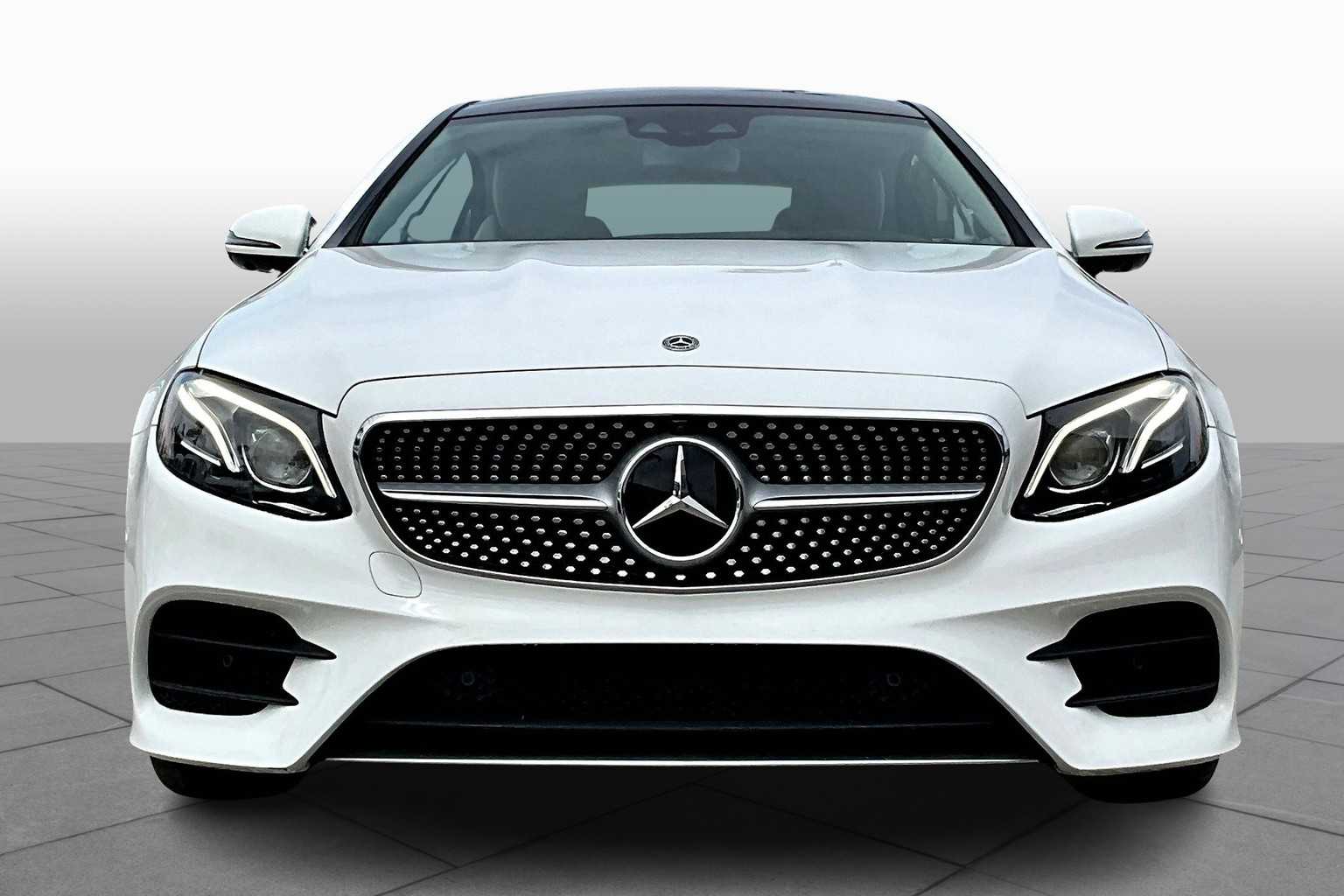 2018 Mercedes Benz E 400 photo 3