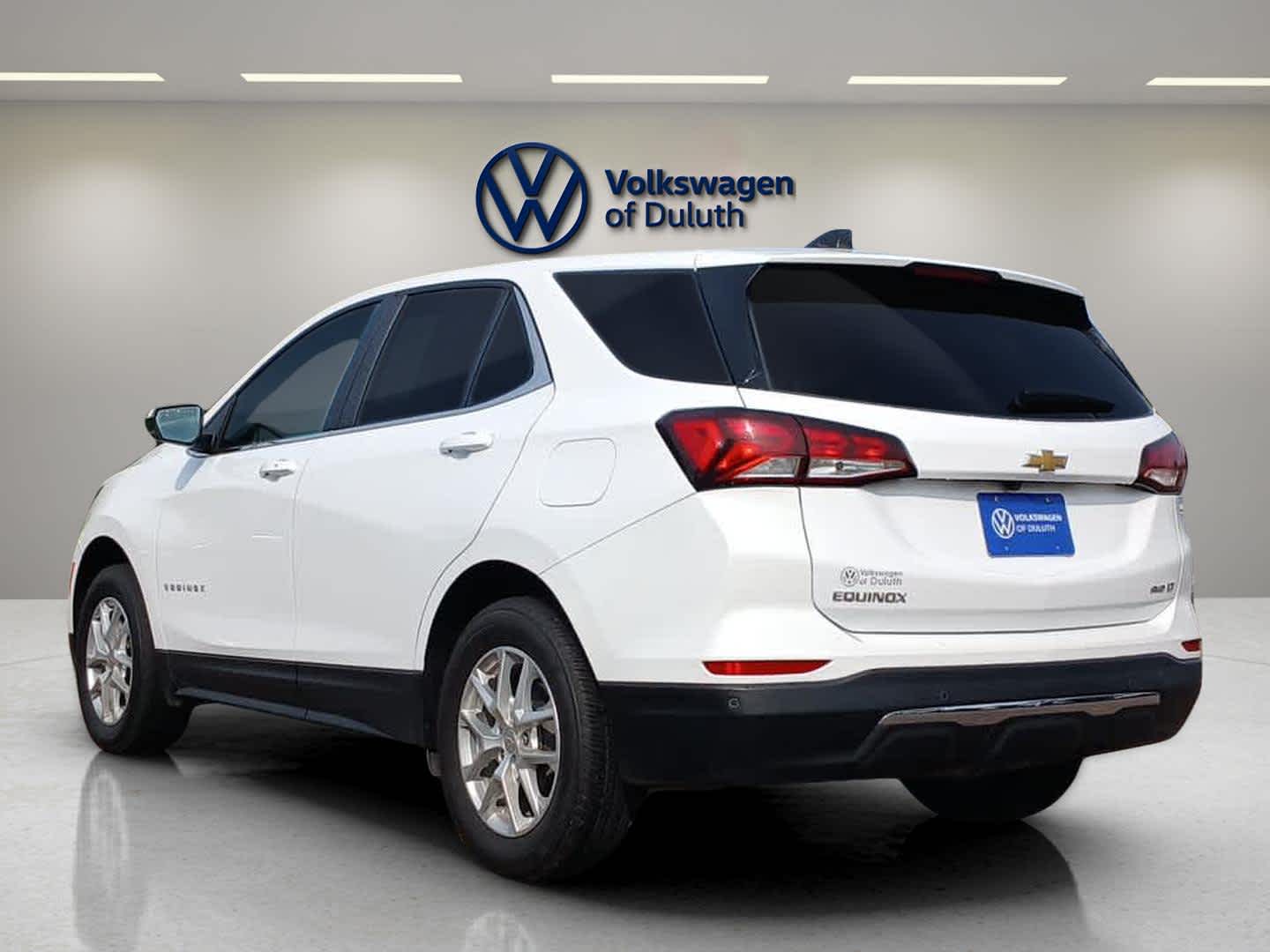 2024 Chevrolet Equinox LT photo 2