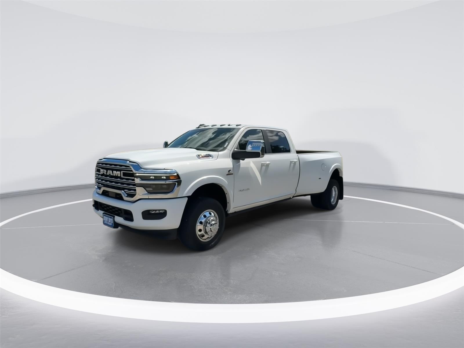 2026 Ram 3500 Longhorn photo 4