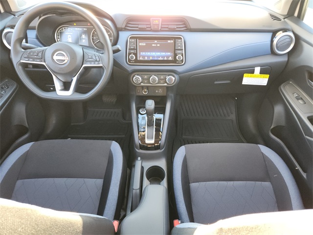 2025 Nissan Versa SV photo 8