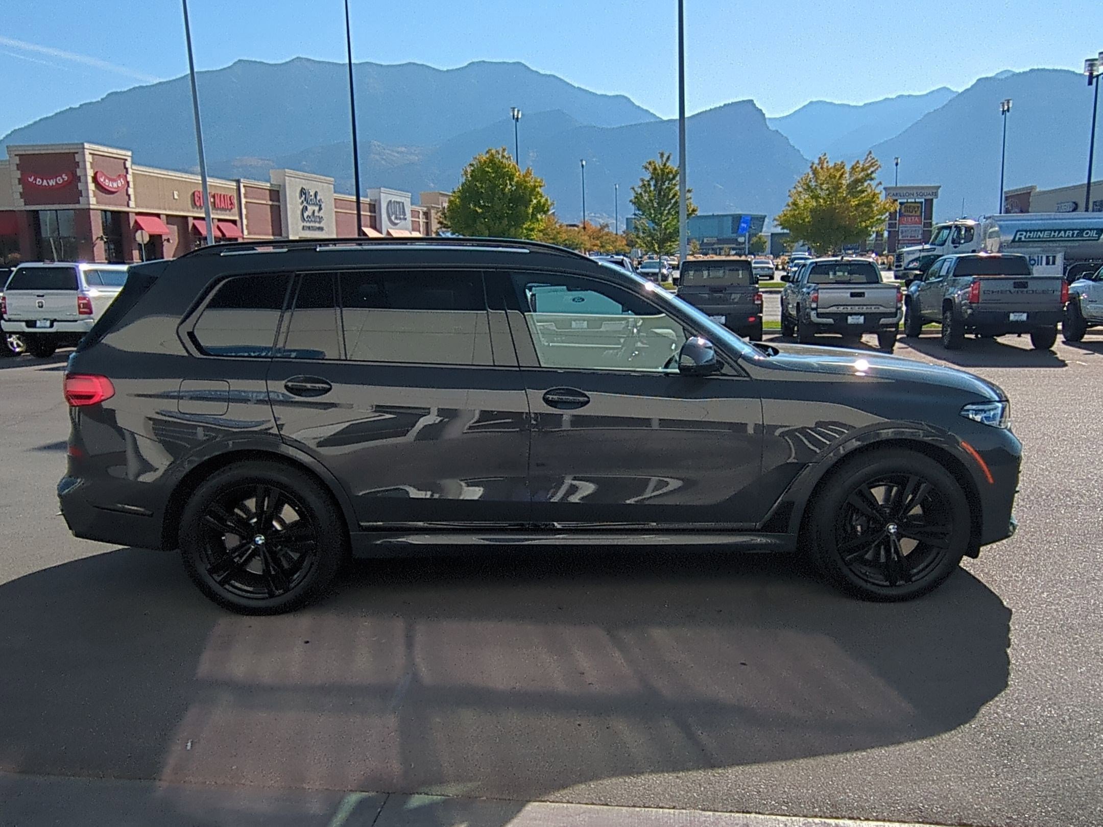2021 Bmw X7 M50i photo 2