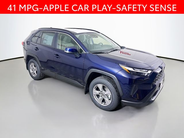 2025 Toyota RAV4 XLE's photo