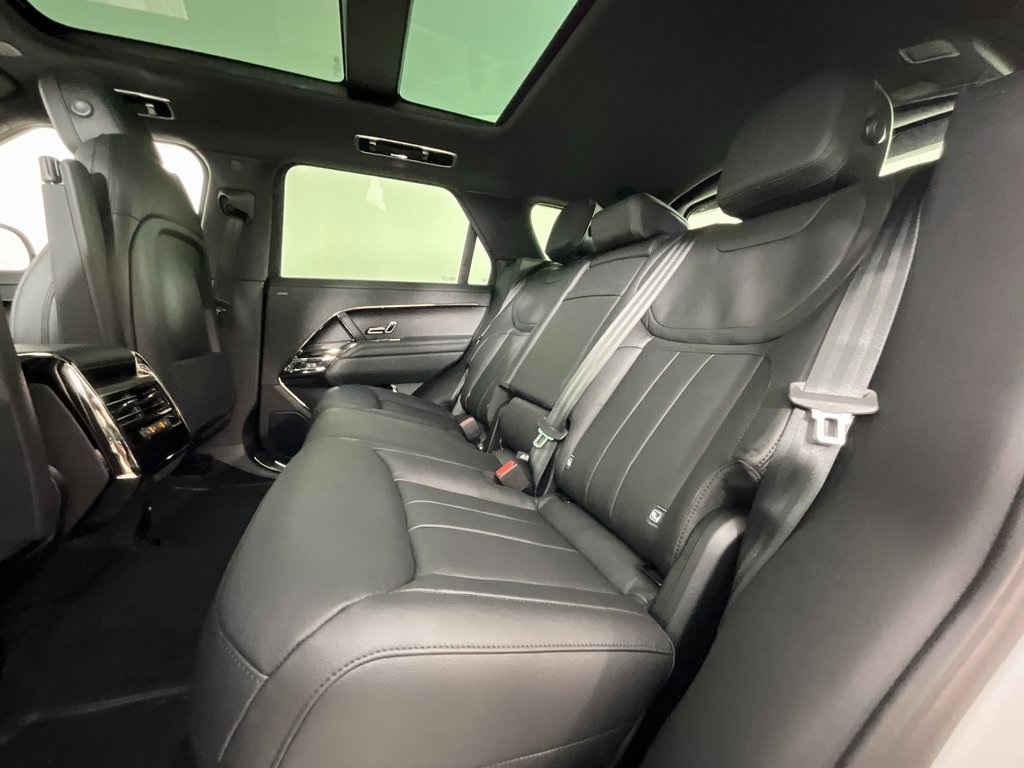 2025 Land Rover Range Rover Sport P360 S photo 5