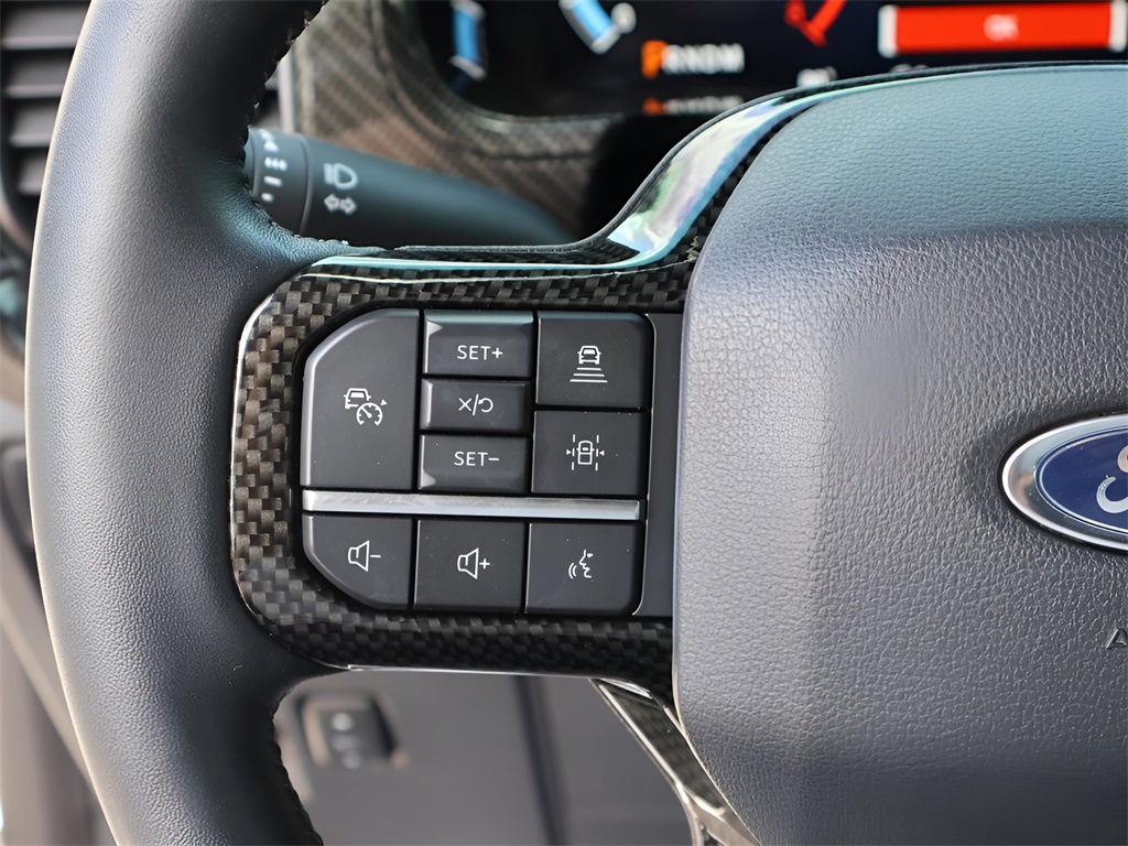 2023 Ford F-150 Lariat photo 34