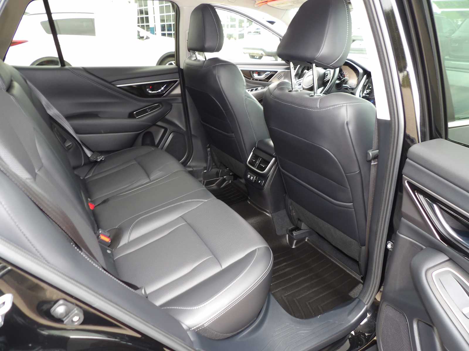 2021 Subaru Outback Limited photo 15