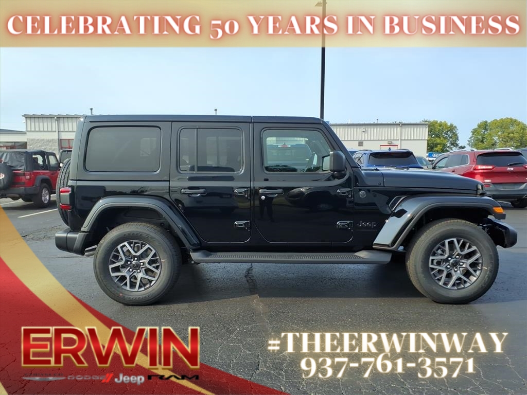 2025 Jeep Wrangler Sahara photo 2