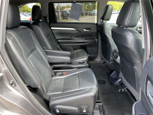 2017 Toyota Highlander SE XLE photo 15