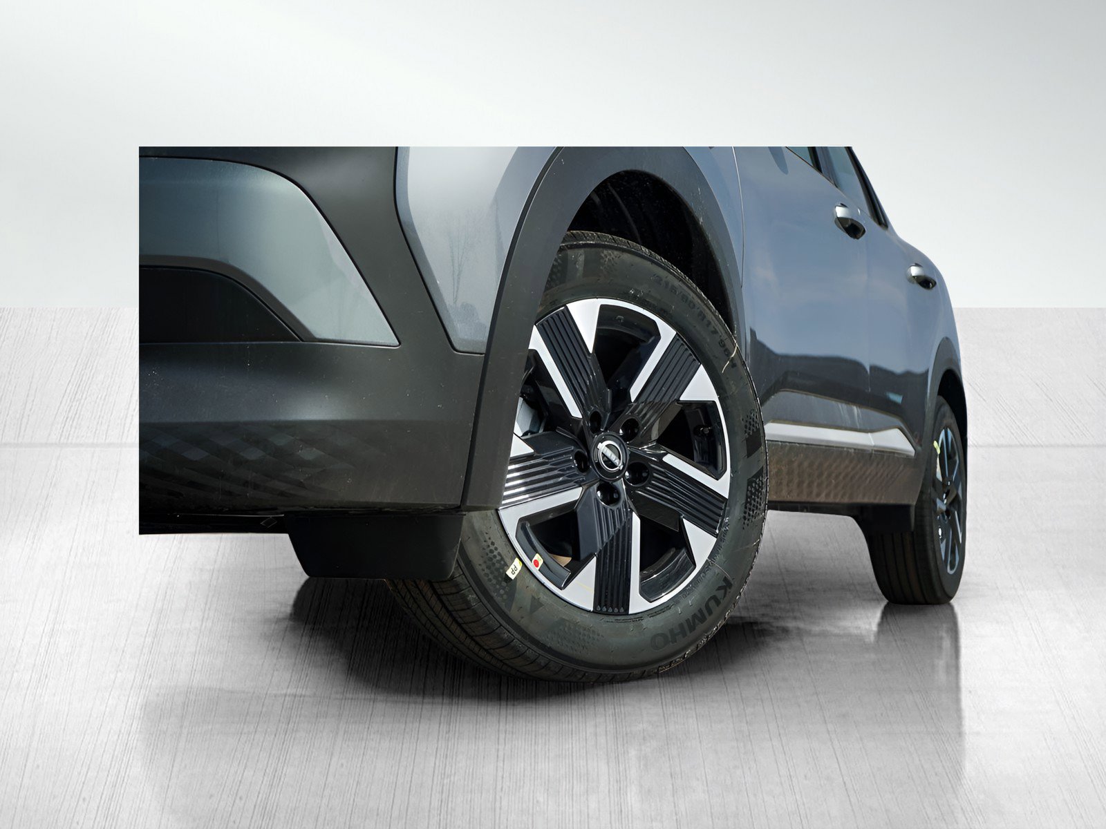 2025 Nissan Kicks SV photo 5