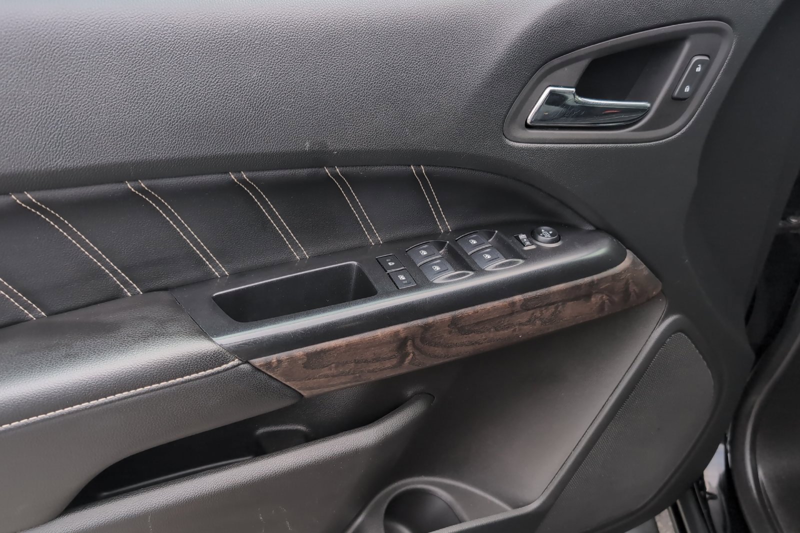 2022 Gmc Canyon Denali photo 11