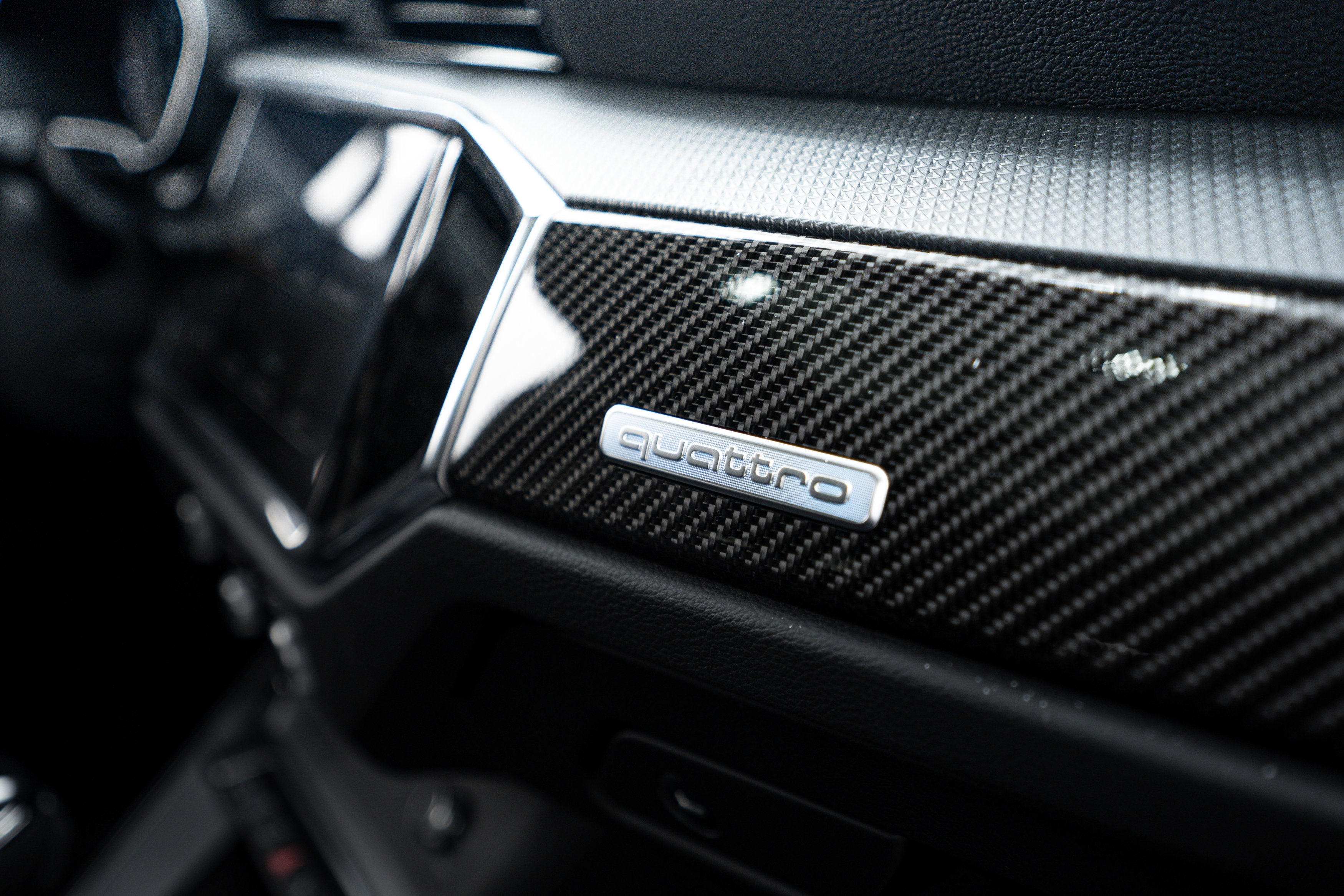 2025 Audi Q3 S line Premium Plus photo 8