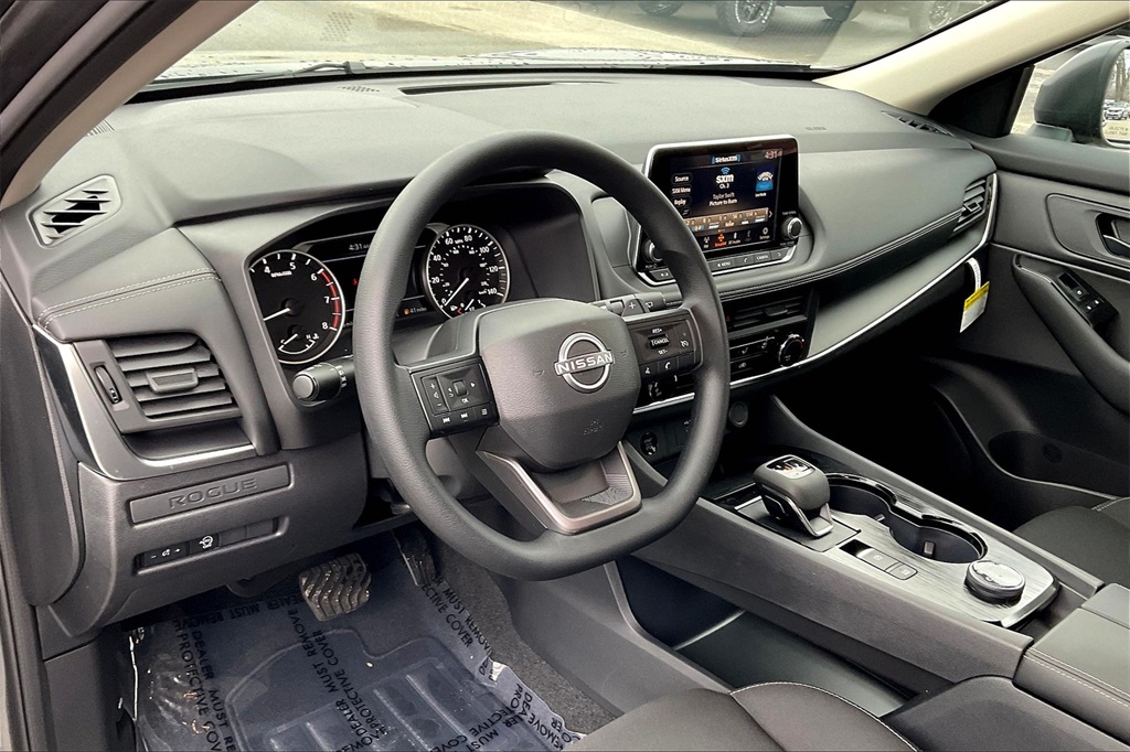 2025 Nissan Rogue S photo 8