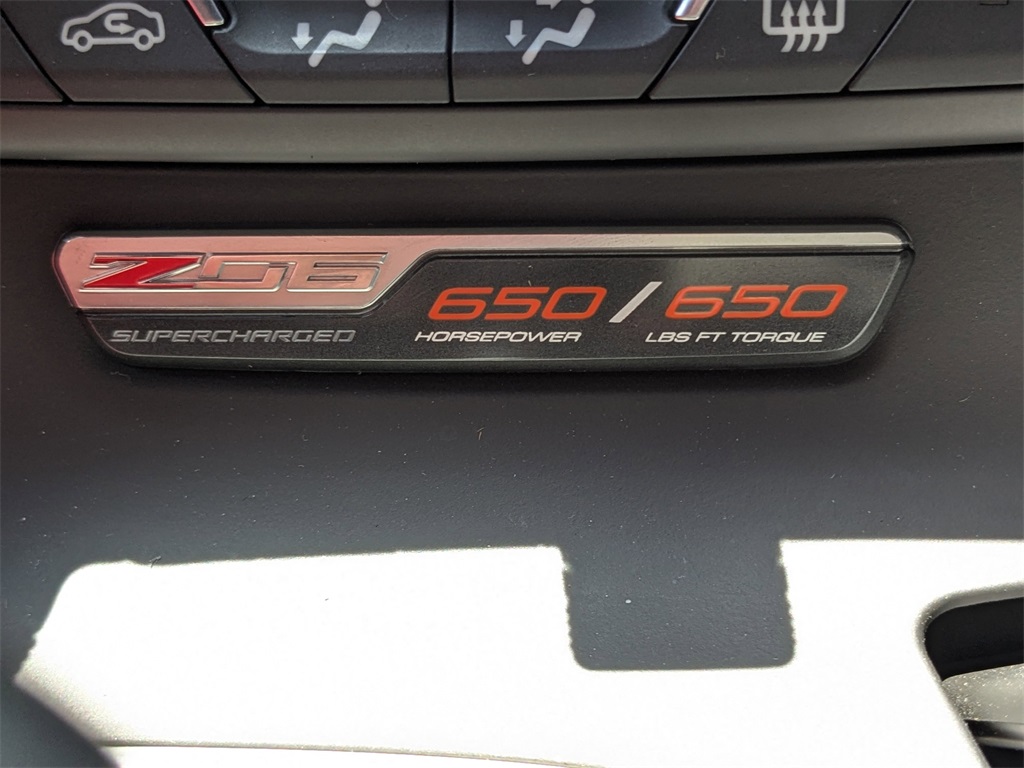 2015 Chevrolet Corvette Stingray 2LZ Z06 photo 27