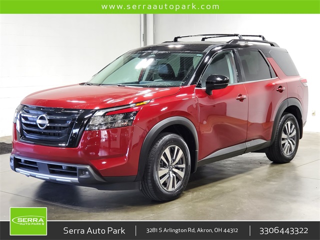 2023 Nissan Pathfinder SL's photo