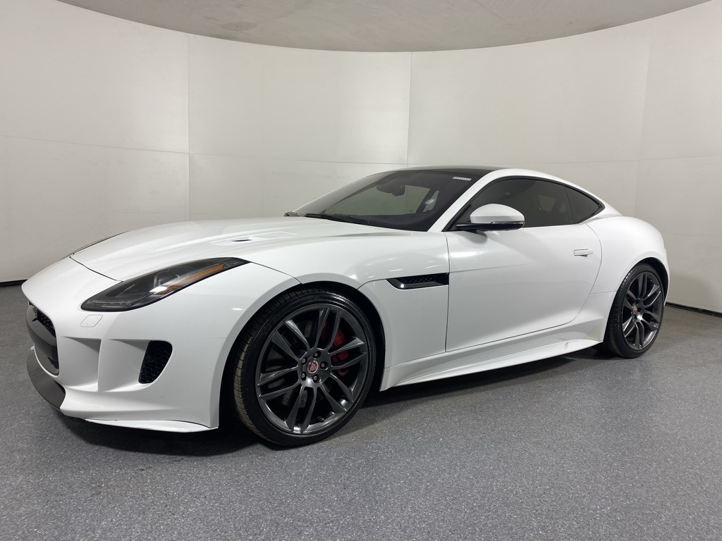 2017 Jaguar F-TYPE R's photo