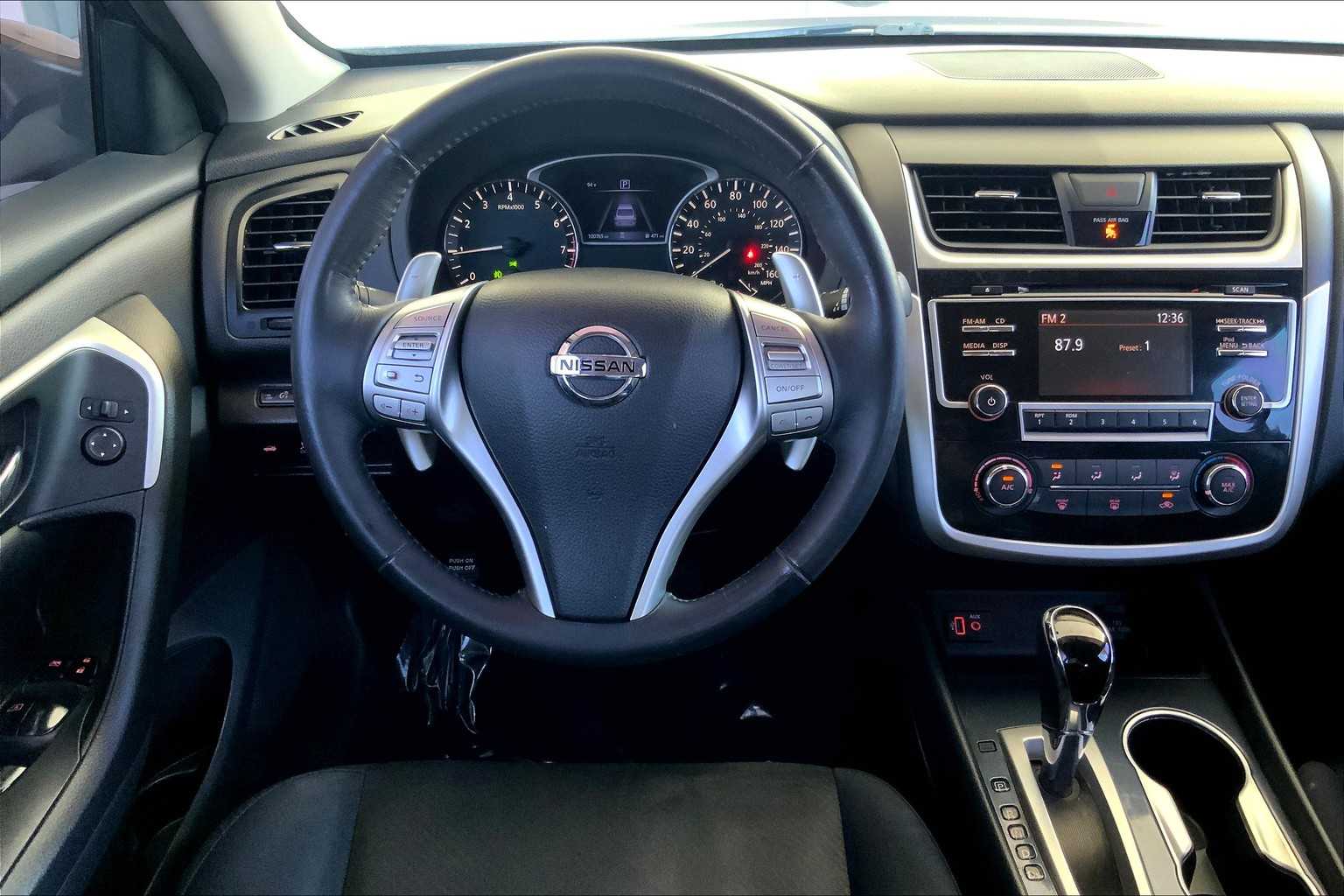 2018 Nissan Altima 2.5 SR photo 5