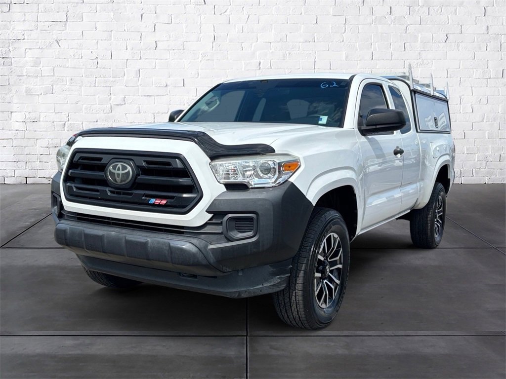 2018 Toyota Tacoma SR photo 2
