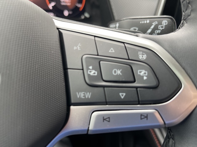 2024 Volkswagen Atlas Peak Edition SEL photo 30