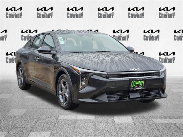 2025 Kia K4 LXS's photo