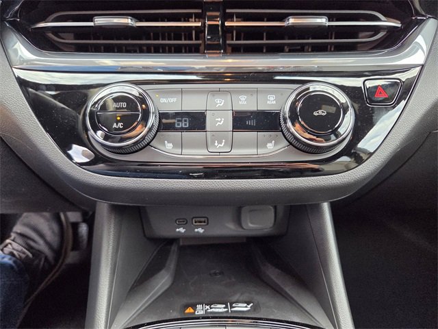 2025 Buick Envista ST photo 17