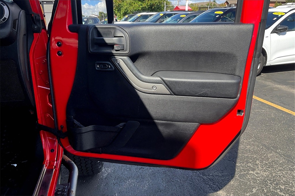 2015 Jeep Wrangler Willys Wheeler photo 18