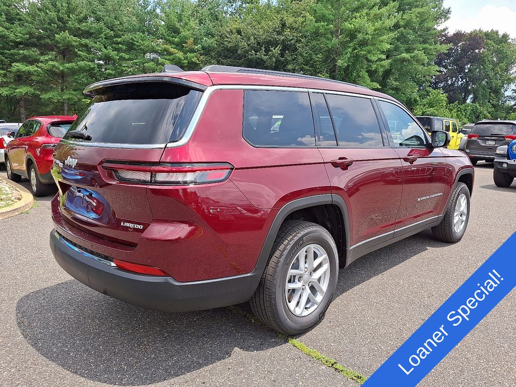 2025 Jeep Grand Cherokee Laredo X photo 4