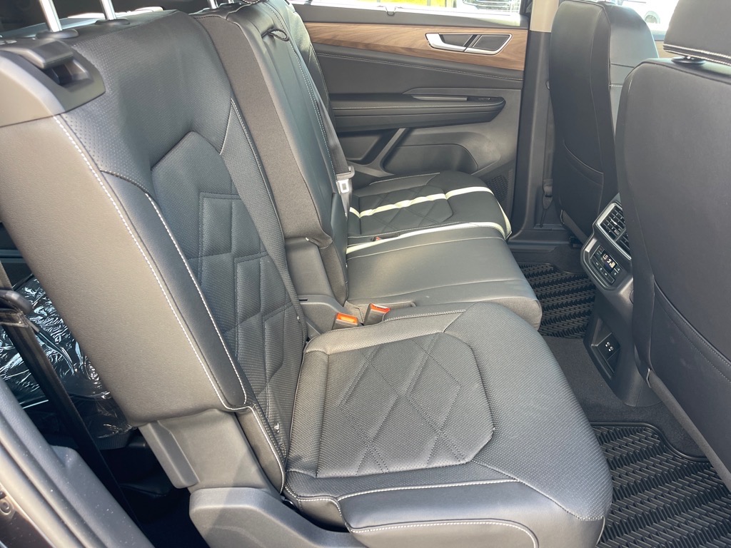 2026 Volkswagen Atlas SE Technology photo 15