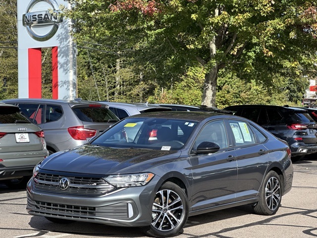 2024 Volkswagen Jetta 1.5T Sport photo 3