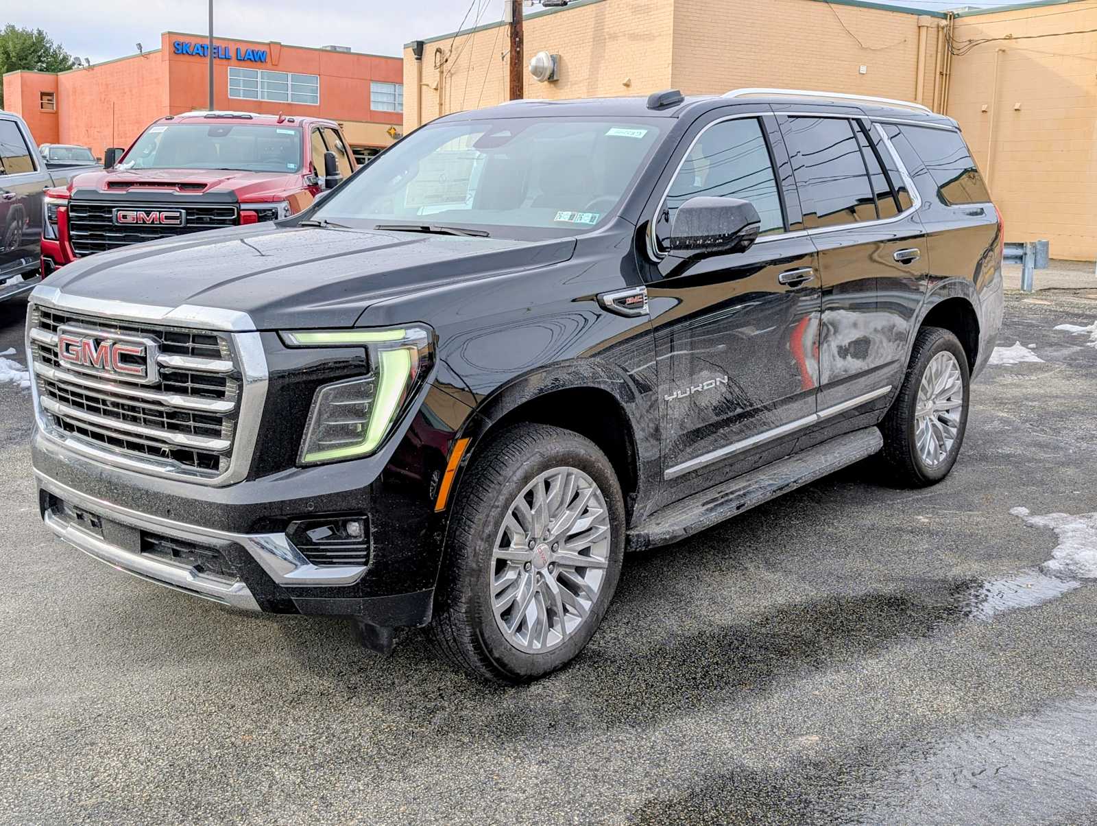 2025 GMC Yukon Elevation's photo