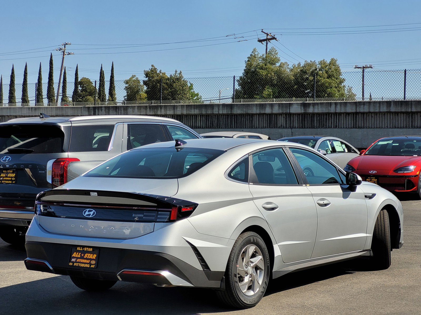 2025 Hyundai Sonata SE photo 3