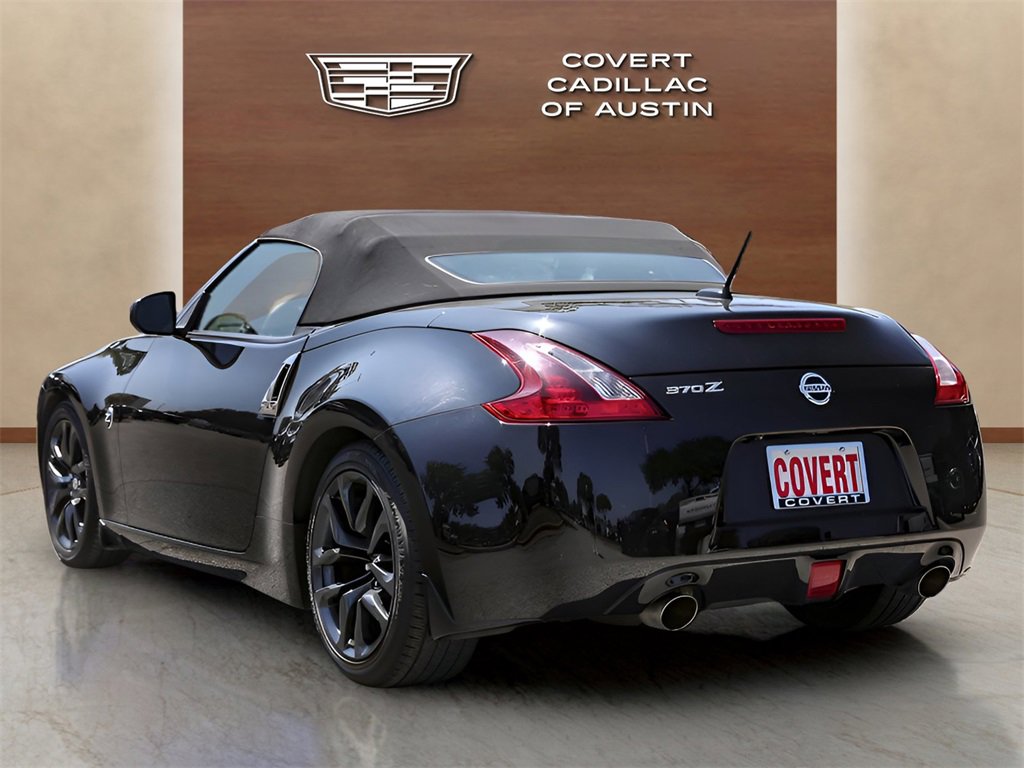 2019 Nissan 370Z Touring photo 3
