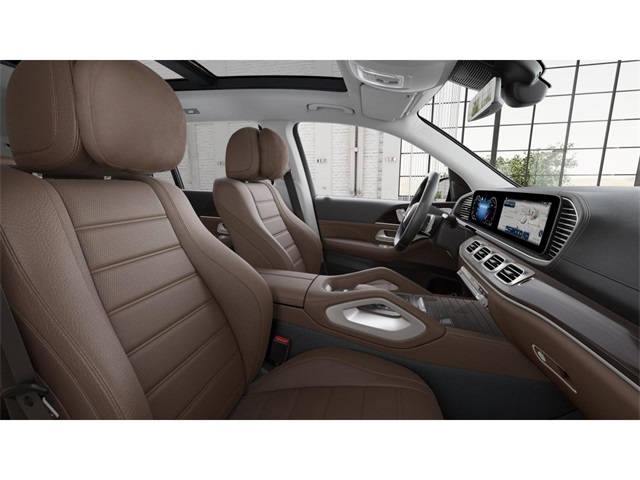 2026 Mercedes Benz GLS 450 4MATIC photo 4