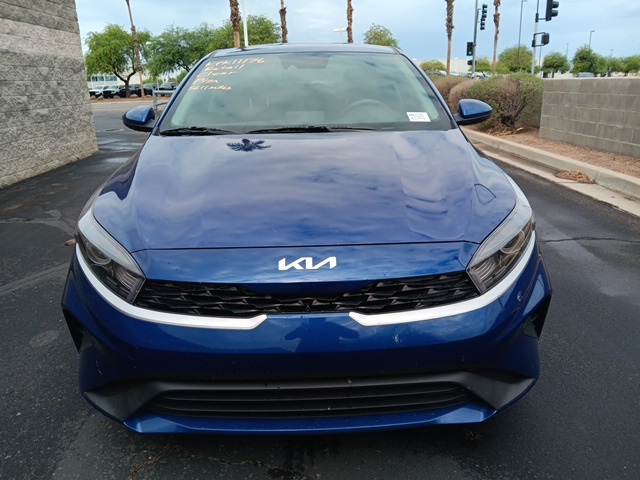 2024 Kia Forte LXS photo 2