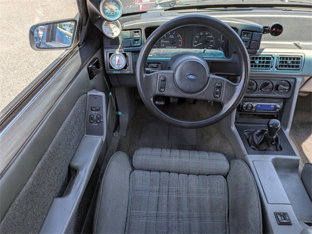 1989 Ford Mustang GT photo 13