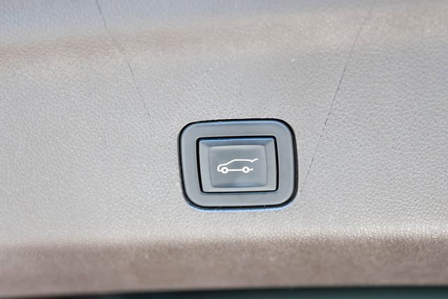 2023 Gmc Yukon SLT photo 11